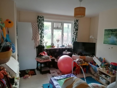 Sea town 2bed house:Need 2bed in London/Watford area