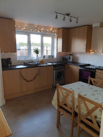 2 bedroom house taunton, wanting 2 bedroom kingsbirdge or close surrounding areas  mutual exchange photo