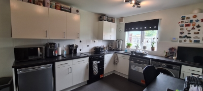 One bedroom ground floor flat with private garden on offer mutual exchange photo