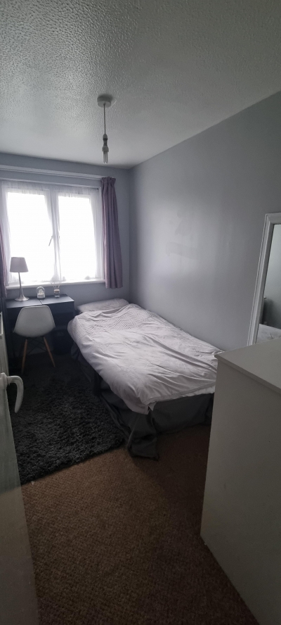 3 bed house in Streatham, need 4/5 bed only