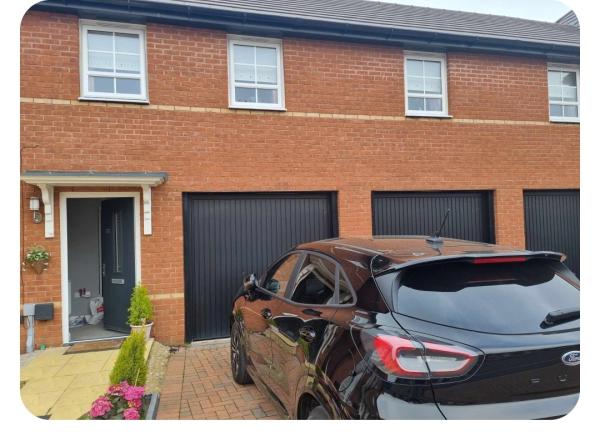 2 bedroom flat In Barton Seagrave Wants 2 bedroom house In Burton Latimer