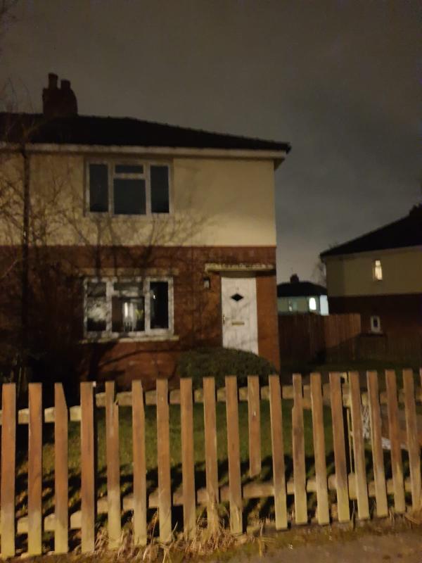 2 bedroom house In Yeadon Wants 3 bedroom house In Yeadon