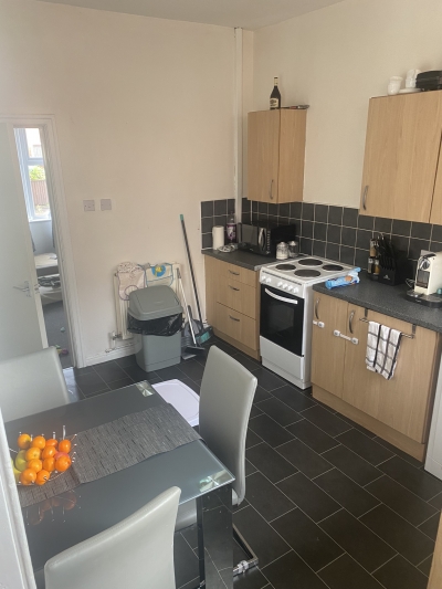 2bed Salford M5 council house exchange photo