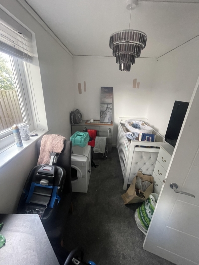 2 bed ground floor flat with garden (1 up 1 down)