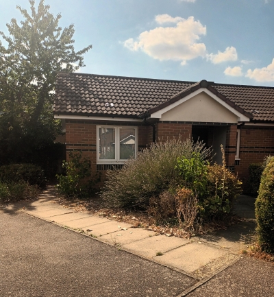 2 bed bungalow looking for 3 bed house or bungalow