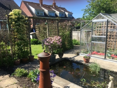 2 bedroom bungalow In Skirpenbeck Wants 1 bedroom bungalow In Market Weighton