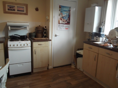 2 bed maisonette  in converted house own garden mutual exchange photo