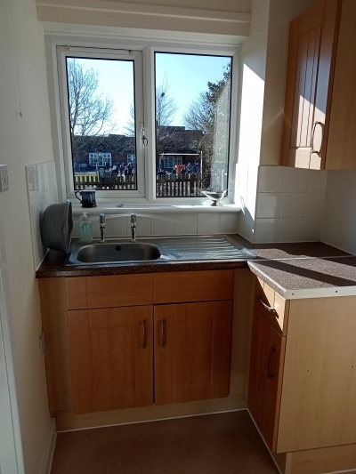 Clean, Quiet, 1st Floor, 1 Bedroom Flat in Over 55's Assisted Living