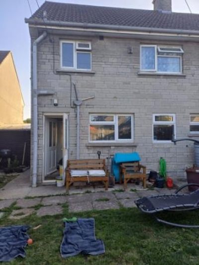 2 bedroomed house in Curry Rivel looking for a 2 bedroomed property with own garden & parking in Taunton  mutual exchange photo