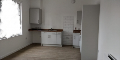2 bed flat near town centre   photo