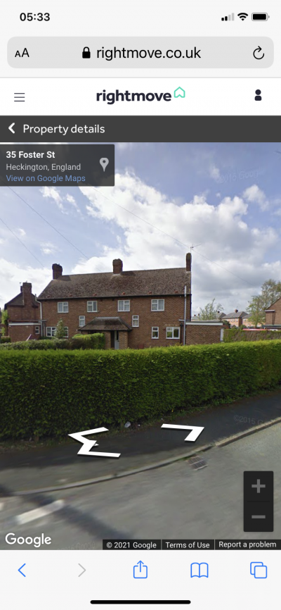 3 bed semi-detached house   photo
