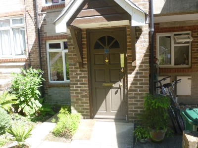 1 bedroom flat with garden in Brighton Wants 1 bedroom flat with garden in London
