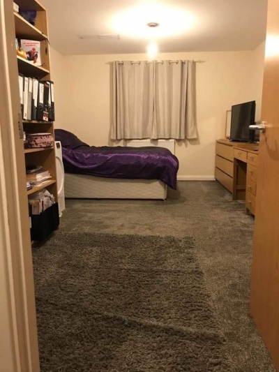 2 bed first floor flat looking for derbyshire, nottingham, leicester, stoke, rugby, coventry 