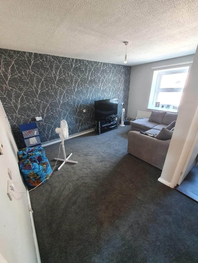 1 bed first floor flat 